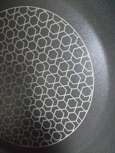 프라이팬 찍힌거 계속 사용해도 되나요?의 1번 째 이미지