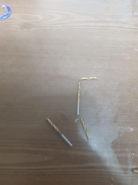 안녕하세요. 드릴 드라이버 구멍 내는 것 질문 좀 할게요!의 2번 째 이미지