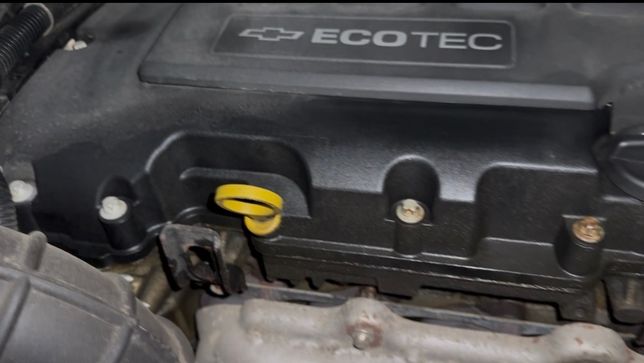 이정도 로커암커버 누유는 일주일 더 운행해도 무방한가요?의 1번 째 이미지