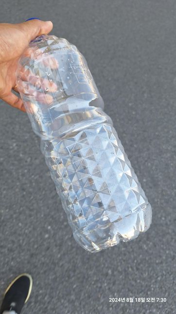 사진과 같이 페티병을 많이 회수? 할수록 환경 에너지 분야에 도움이 많이 될까요?의 1번 째 이미지