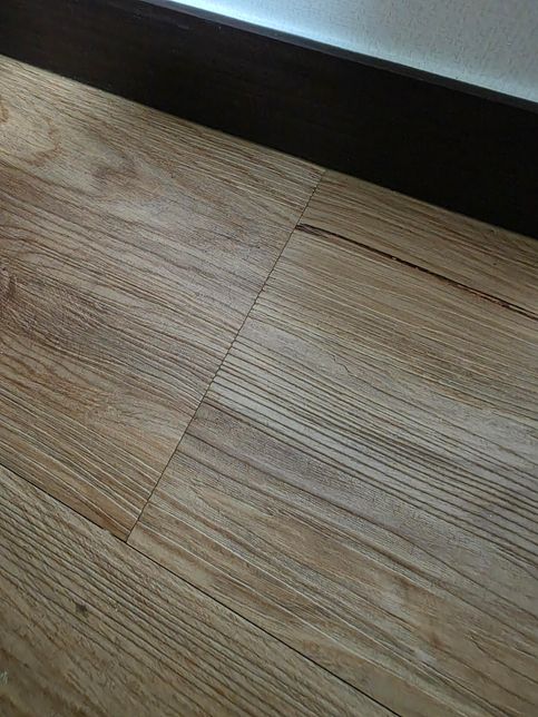 자취방 바닥 무슨재질인지 궁금합니다의 1번 째 이미지