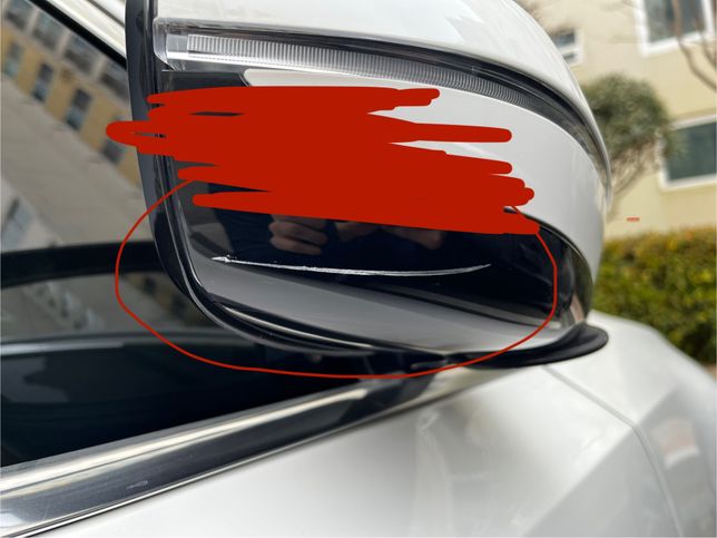 주차된 차량의 사이드미러를 긁었습니다의 0번 째 이미지
