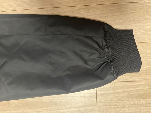 이런 옷도 수선집에서 팔 기장 수선 가능할까요?의 0번 째 이미지