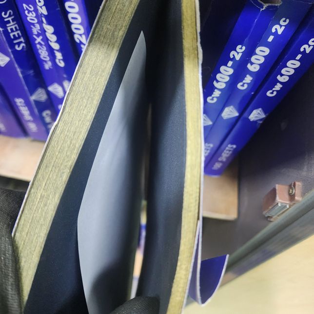 사포 중간에 흰색 종이로 표시를 하시는 이유가 뭘까요?의 0번 째 이미지