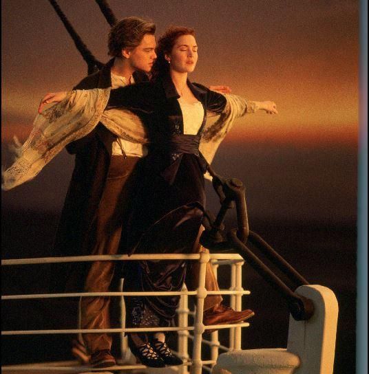 타이타닉과 인터스텔라는 왜 대중에게 호평을 받을 만큼 흥행에 성공한 영화가 되었나요?의 0번 째 이미지