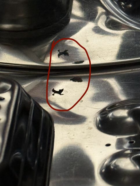 하이마트 홈캐어 드럼세탁기 분해청소 이후에도 계속 검은 찌꺼기가 나와요의 1번 째 이미지