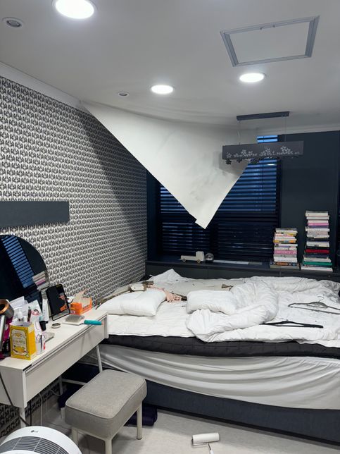 사무용으로 등록된 오피스텔 거주 중에 천장 무너짐의 2번 째 이미지