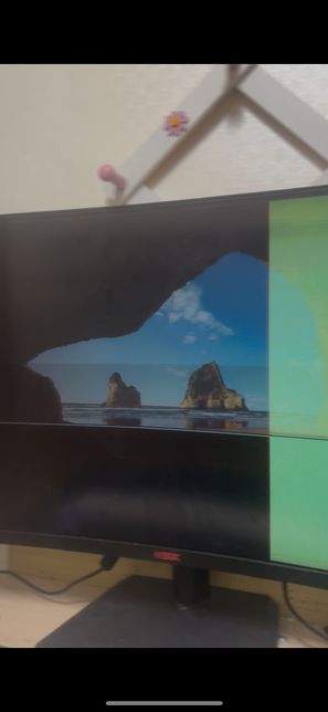 어제까지도 잘 되었는데 갑자기 모니터 화면이 깨져보입니다의 0번 째 이미지