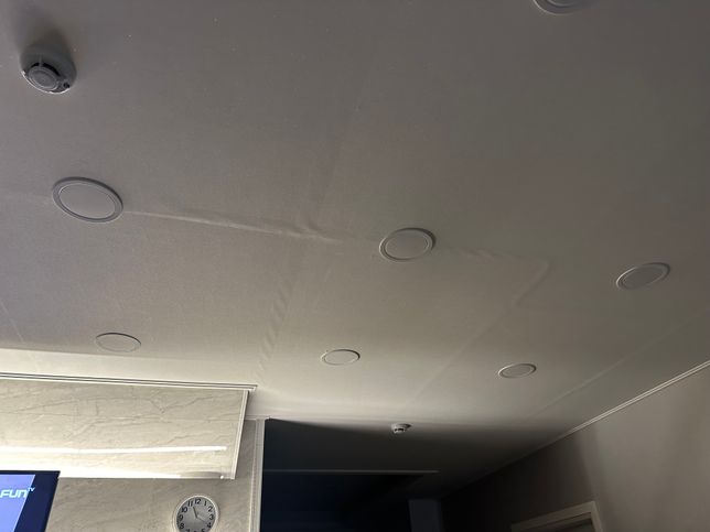 천장 벽지가 들떠보이는데 왜이런걸까요?의 0번 째 이미지