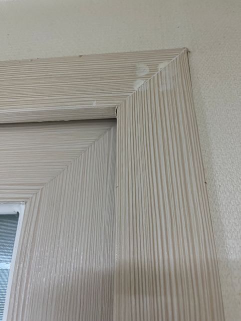 저희집 창문틀 시트지인데요 이거랑 똑같은 시트지는 어디서 팔까요?의 0번 째 이미지