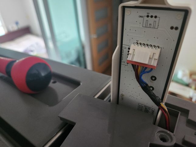 이렇게 생긴 커넥터 빼는 법 알려주세요의 0번 째 이미지