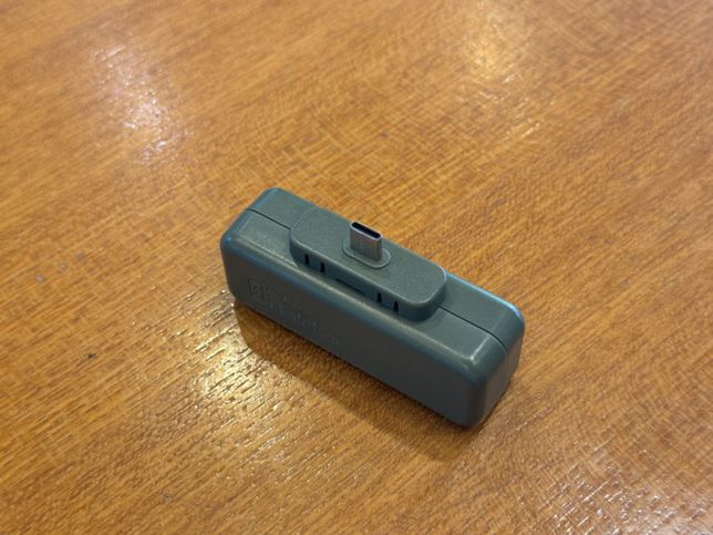 일회용 보조 배터리처럼 생겼는데 충전해서 다회용으로 쓸 수 있는 배터리의 0번 째 이미지