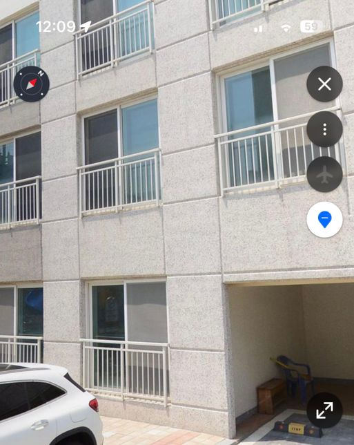 아파트 창문으로 누가 올라올수 있을까요의 0번 째 이미지