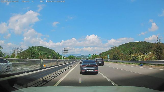 차선변경 완료 후 후미추돌 사고 과실비율 문의의 0번 째 이미지