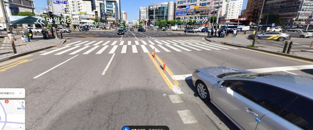 오거리 횡단보도에서 유턴차량과 진입차량 누가 더 잘못인가? (사진참조)의 0번 째 이미지