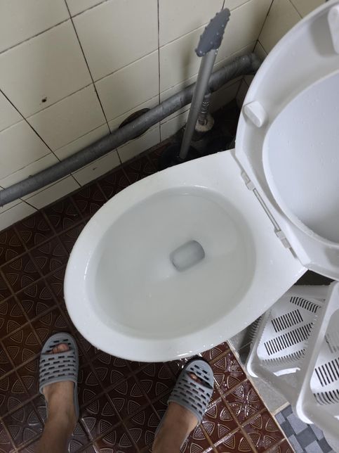 변기물이안차요 도와주세요ㅠㅠ내공좀의 0번 째 이미지