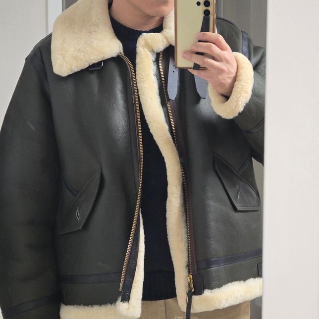 무스탕 가죽 갈라짐. 정상인가요? 불량인가요?의 1번 째 이미지