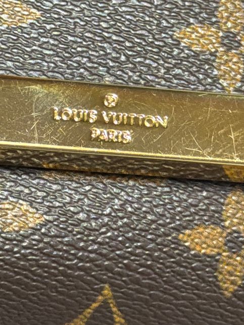 루이비통 가품인지 정품인지 궁듬해서 문의드입니다의 1번 째 이미지