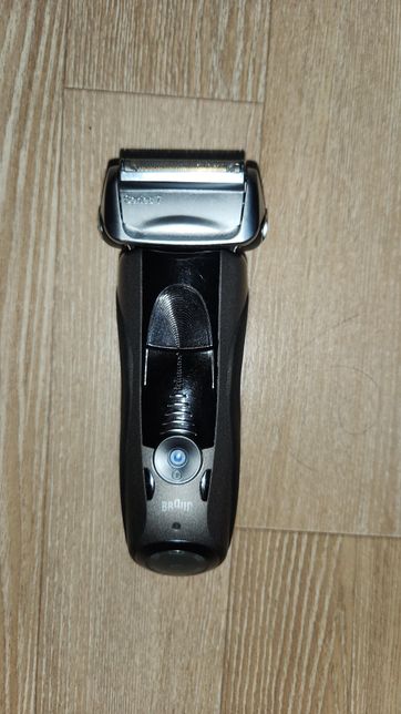 브라운 전기면도기 7시리즈 면도날망 교체?의 0번 째 이미지