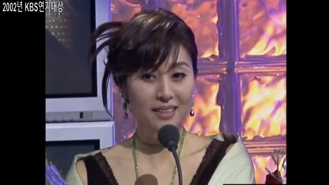 최명길배우의 모습에 대해 궁금한 것이 있습니다.의 1번 째 이미지