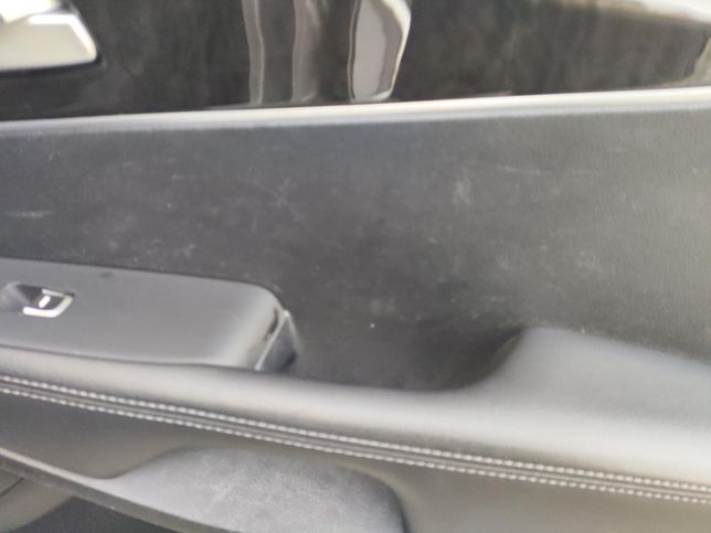 자동차 안쪽 문에 비닐을 벗겼는데요 ..ㅜ의 0번 째 이미지