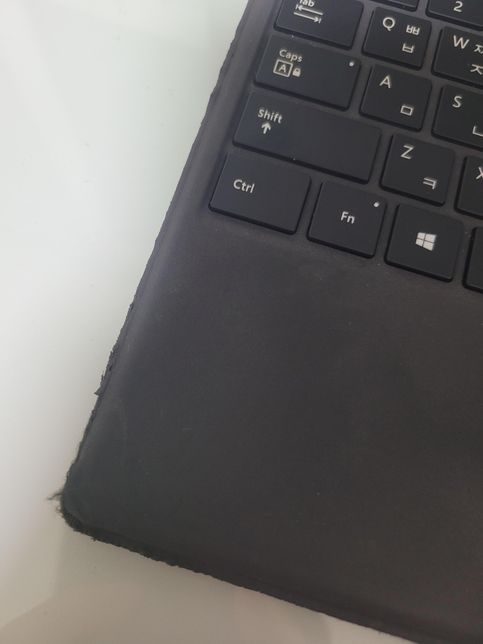 태블릿(서피스 프로7)키보드 덮개 천이 헤졌는데 재단/수리이 가능할까요?의 0번 째 이미지