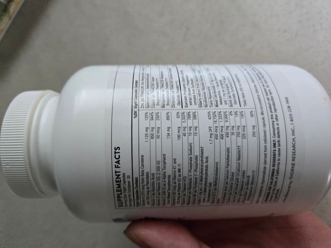 성인남성 오메가3, 비타민 복용 수 확인해주세요의 2번 째 이미지