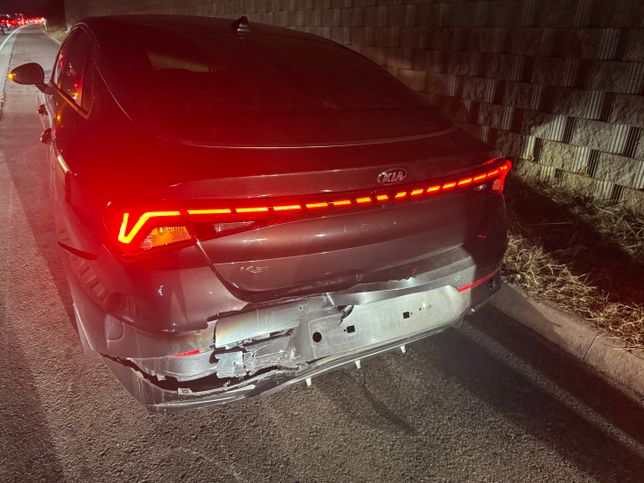 이번에 크리스마슴대 후면 추돌사고가났습니다의 1번 째 이미지