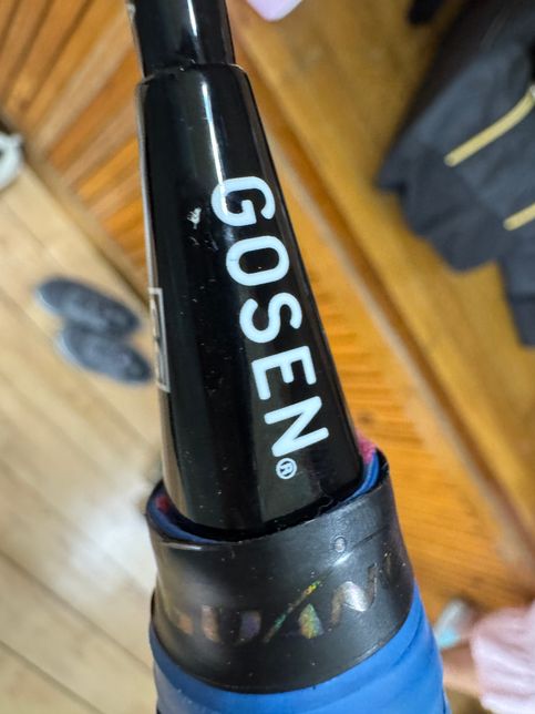 혹시 고센 배드민턴 라켓 사진 보고 어떤건지 찾아주실 수 있나요 ㅠㅠ의 1번 째 이미지