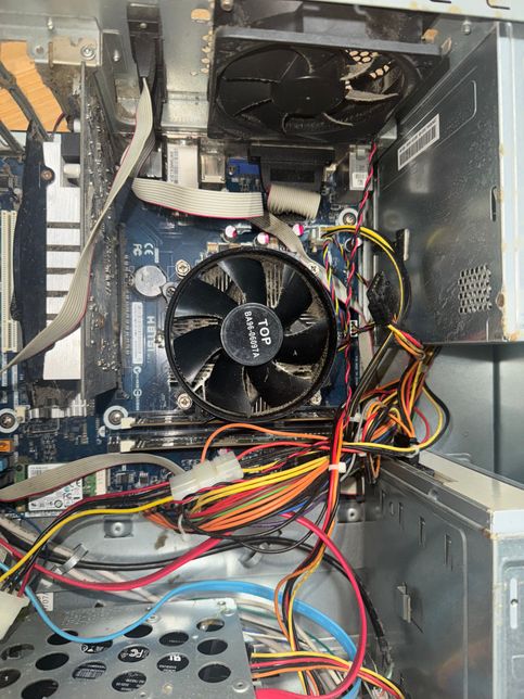 그래픽 카드 교체하는 방법 좀 부탁드립니다.의 1번 째 이미지