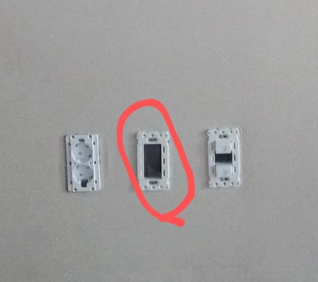 콘센트,티비,통신선등 평탄화시 궁금한점 여쭈어요.의 1번 째 이미지