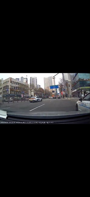 불법주정차 된 차량이 사이드 뺑소니라고 주장중입니다의 1번 째 이미지