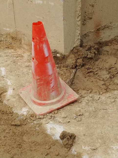 공사현장에서 이것은 무엇인지 너무 궁금합니다..의 0번 째 이미지