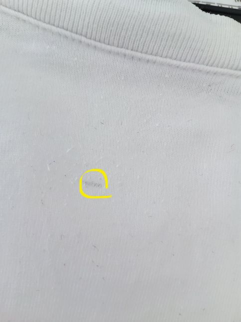 새옷인데 안 지워지는데 곰팡이 인가요?의 0번 째 이미지