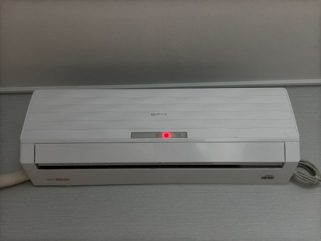 위니아 벽걸이 에어컨 전원의 빨간불?의 0번 째 이미지