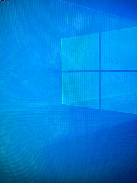 컴퓨터 화면이 왜이럴까요? 사진 첨부합니다.의 0번 째 이미지