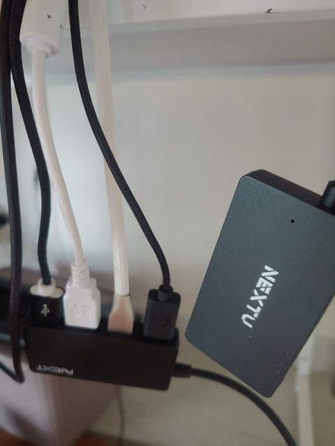 제가 지금 USB 허브를 사용하고 있는데요의 0번 째 이미지