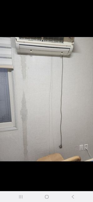 에어컨에서 물이 새는데요?! 물이 안들어오게 하려면 떻게 조치를 취헤야 될까요?의 0번 째 이미지