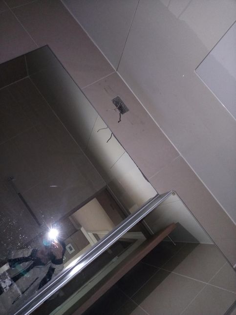 형광등을 빼놓은 자리 인데 다시 연결할수 있을까요?의 0번 째 이미지