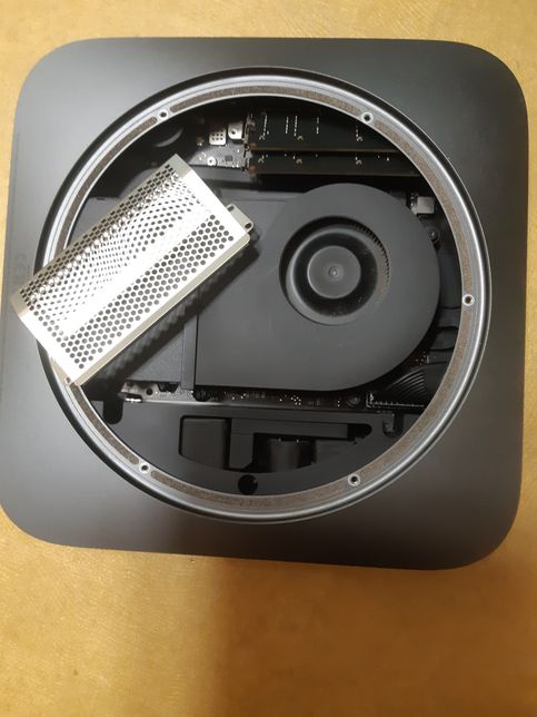 저의 맥미니가요. #2018 서비스센터 가면 공임 많이 나옵니다. 애플에서 해주면 공식이고, 제가 하면 비공식이라서 반영이 안된데요.의 3번 째 이미지