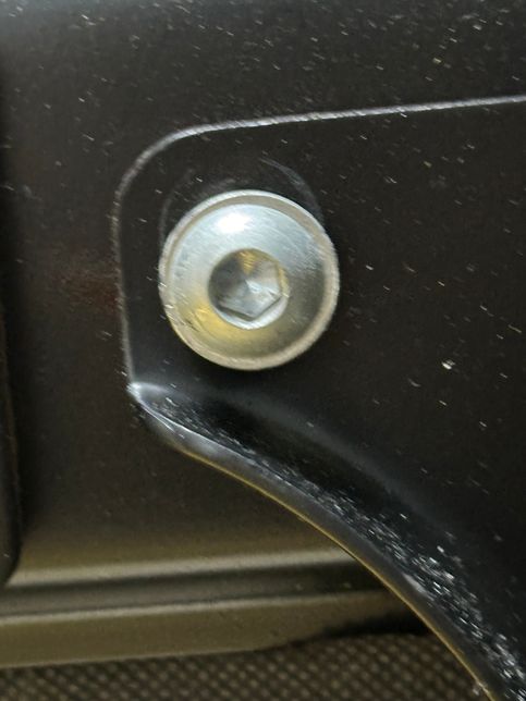 에이픽스 의자 나사 육각렌치 크기 질문의 0번 째 이미지