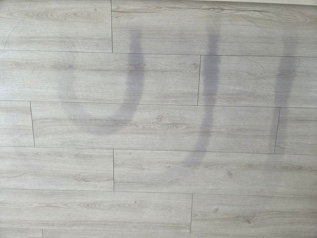 방바닥이 파랗게 변했는데 이게 보일러 때문에 일 수도 있나요의 0번 째 이미지