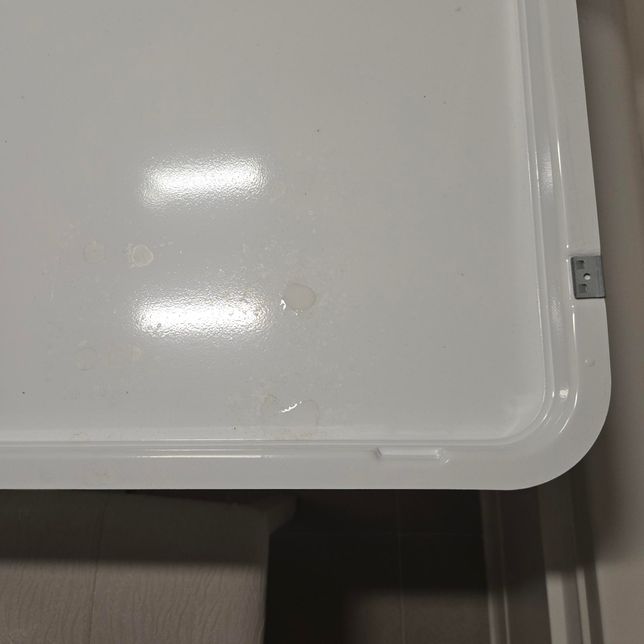 화장실 천장 배관 물방울 떨어짐.. 정상인지 봐주세요ㅠ의 1번 째 이미지