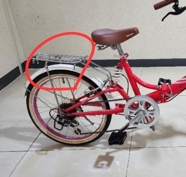 자전거 뒤에 타는부분을 뭐라고 하나요? 그냥 자전거에서 저거 달수도 있나요?의 0번 째 이미지