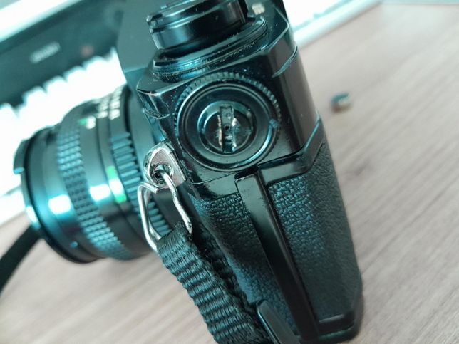 필름카메라인데 이거 여는 법 좀요;;의 0번 째 이미지