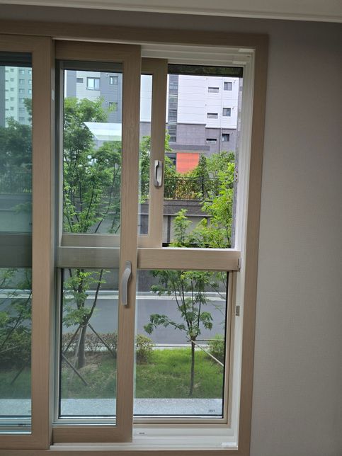 삼성 윈도우핏 창문형 에어컨 설치 가능한지 봐주세요.의 0번 째 이미지