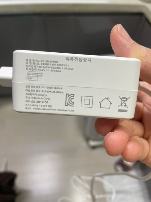 이 충전케이블과 사양이 똑같은걸 사려면 어떤걸 사야할까요?의 0번 째 이미지