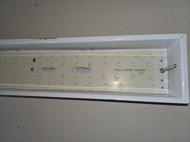 led전구 교체는 어떻게 하나요??의 0번 째 이미지