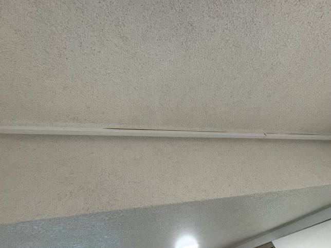 도배 들뜸 셀프 부분수리 가능할까요?의 0번 째 이미지