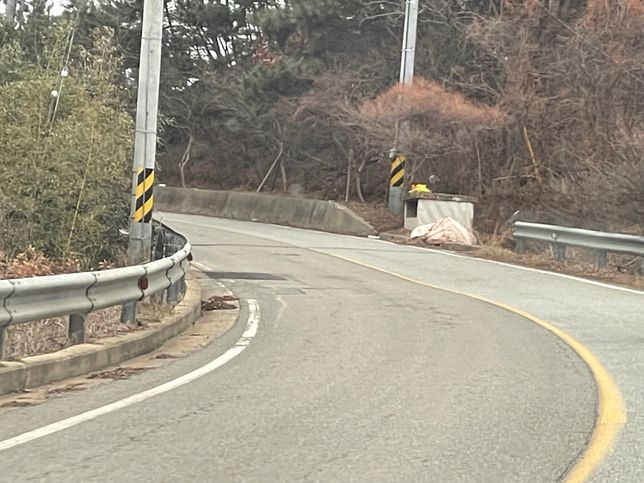 차 타고 놀러가는 길, 길가에서 이런 것을 봤는데 ... 뭔지 아시나요?의 0번 째 이미지